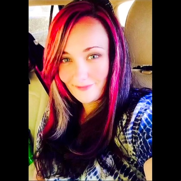 Meet your Posher, Lauren-ashley - Picture 2 of 2